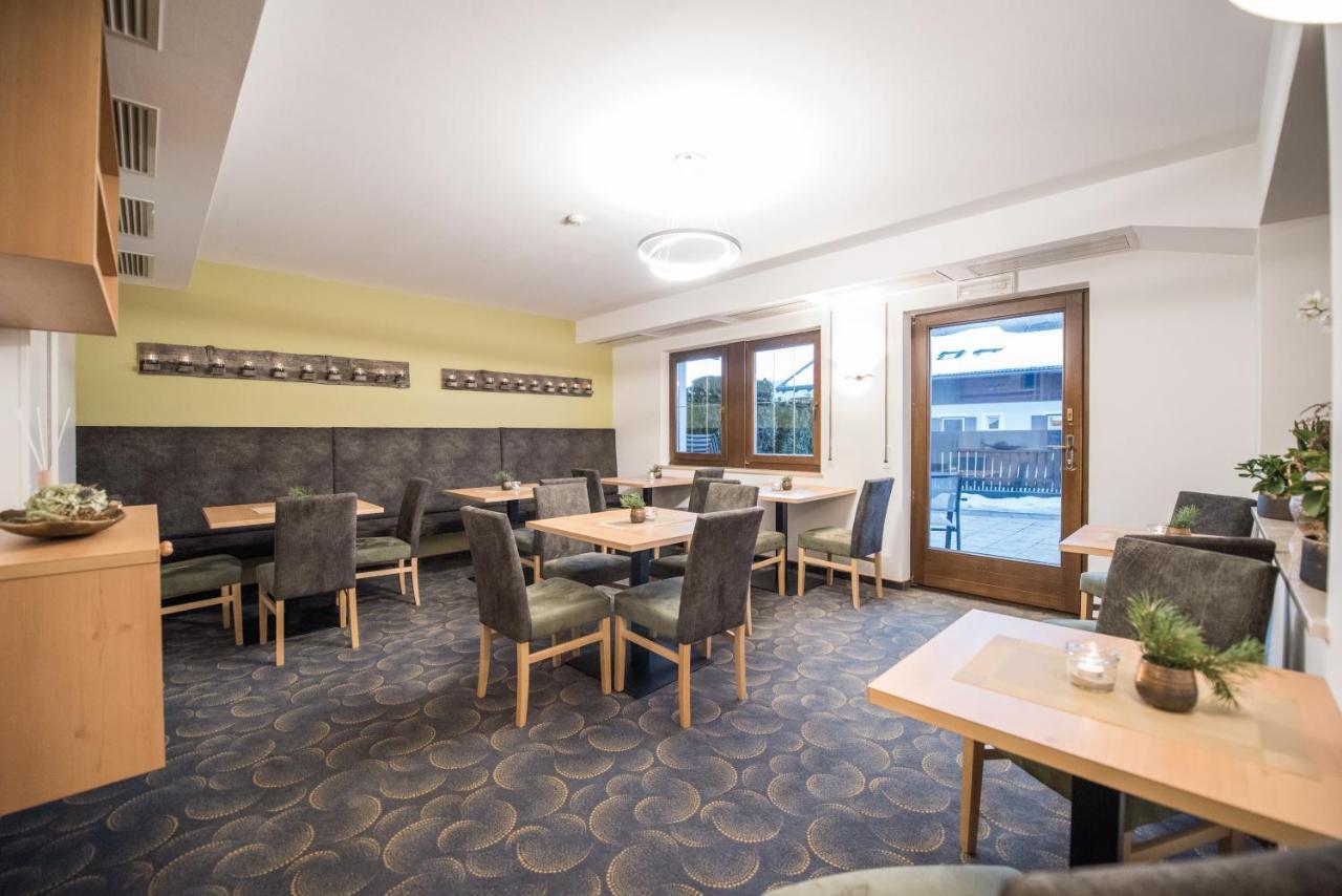 Feldhof - Living And Bistro
